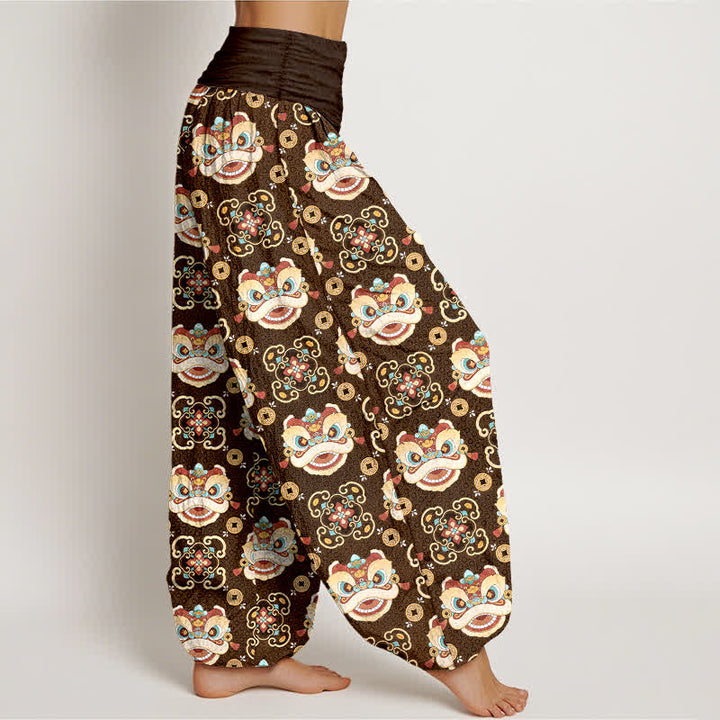 Buddha Stones Pantaloni harem da donna in cotone con motivo a maschera di leone tribale e elastico in vita. - image 9