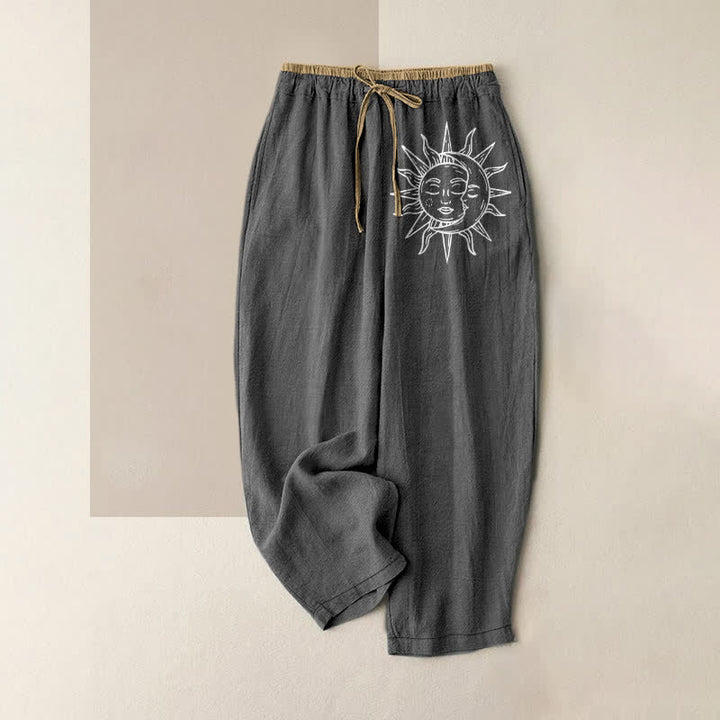 Buddha Stones Pantaloni da donna in puro cotone con elastico in vita e tasche, fantasia a sole celeste. - Grigio tenue - US16, UK/AU20, EU48 (3XL) - image 5