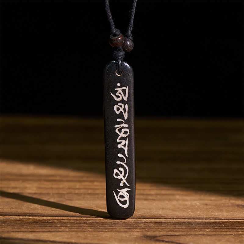 Buddha Stones Collana con perline d'osso intagliate a mano con simbolo Om Mani Padme Hum Pace - Om Mani Padme Hum(Amore ♥ Concentrazione) - image 0