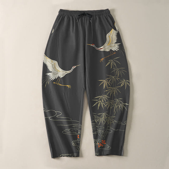 Buddha Stones Pantaloni da uomo affusolati con coulisse e tasche, in puro cotone, con motivo a onde di bambù e stampa gru. - image 2