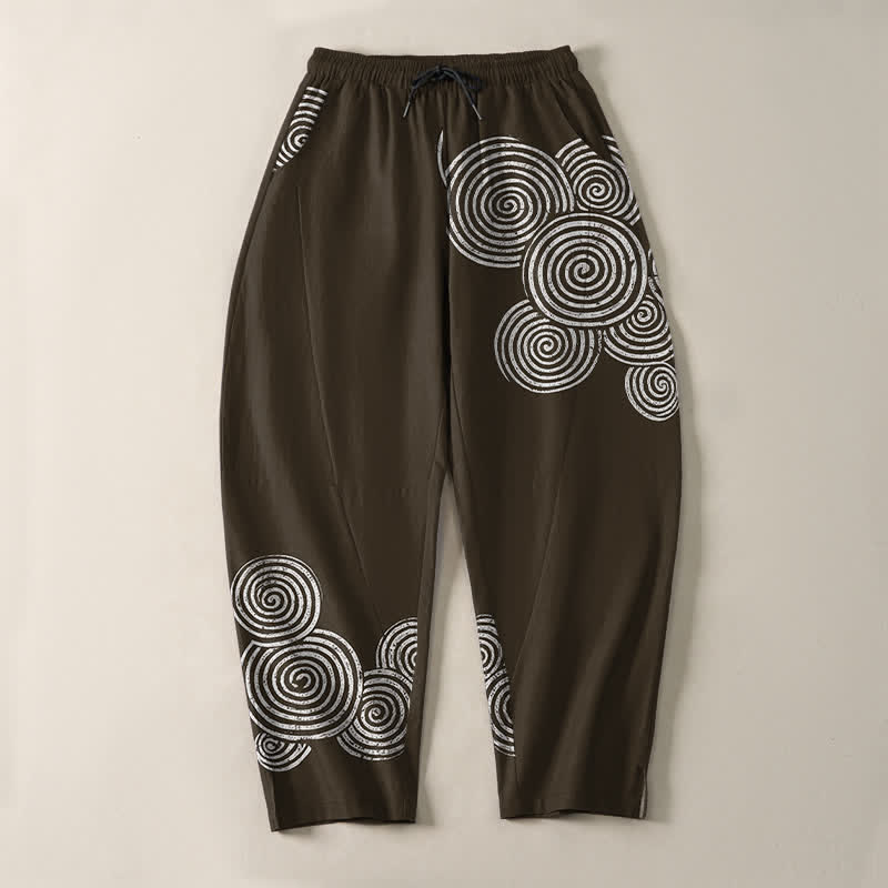 Buddha Stones Pantaloni da uomo affusolati in puro cotone con coulisse e motivo a spirale concentrica, dotati di tasche. - image 9