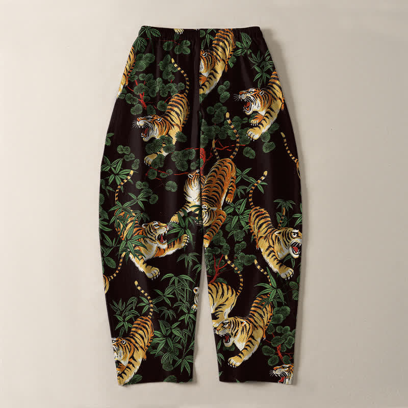 Buddha Stones Pantaloni da uomo affusolati con coulisse e tasche, in puro cotone, con stampa tigre e foglie di bambù. - image 10