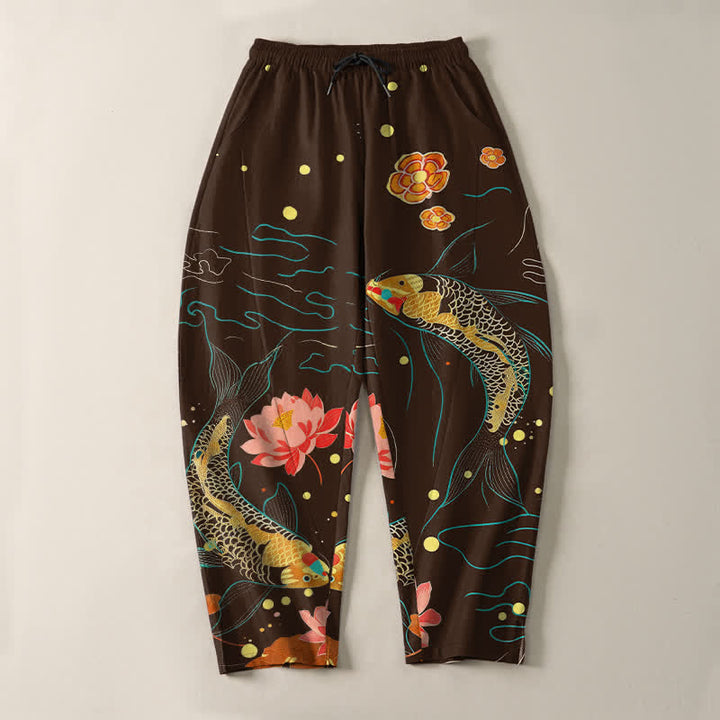 Buddha Stones Pantaloni da uomo affusolati con coulisse e tasche, in puro cotone, con motivo a onde di loto e koi dorati. - image 13