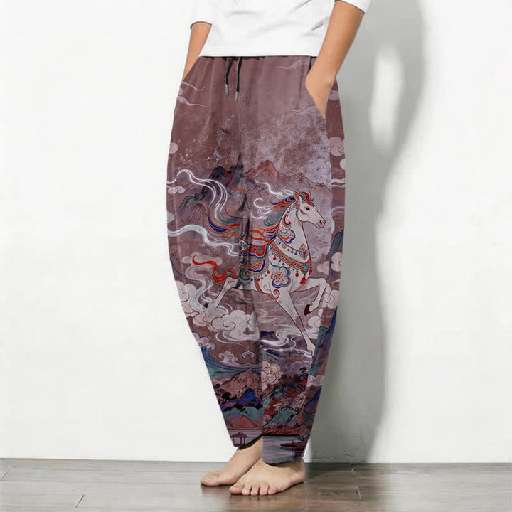 Buddha Stones Pantaloni da uomo affusolati in puro cotone con coulisse e tasche, con motivo a cavallino bianco in corsa. - image 12