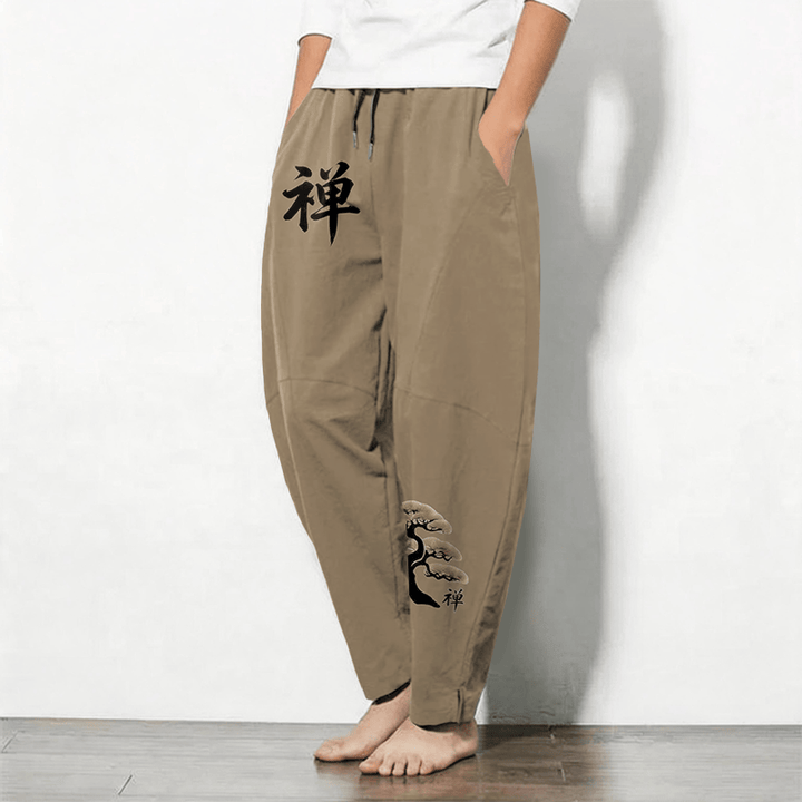 Buddha Stones Pantaloni da uomo affusolati in puro cotone con motivo zen bonsai tramonto e coulisse, con tasche. - image 12