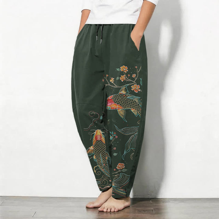 Buddha Stones Pantaloni da uomo affusolati con coulisse e tasche, in puro cotone, con motivo floreale e pesci koi. - image 8