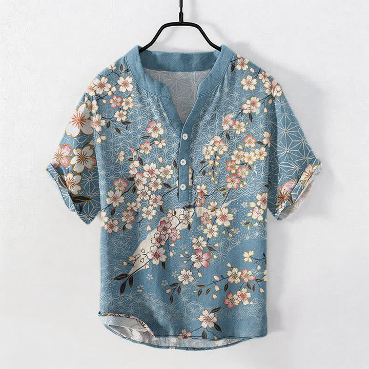 Buddha Stones Camicia da uomo a maniche corte con mezza abbottonatura e motivo geometrico a fiori di ciliegio in cotone. - Azzurro cielo chiaro - US/UK/AU50, EU60 (5XL) - image 0