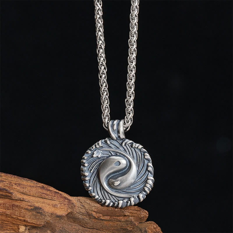 Buddha Stones Collana con ciondolo rotondo in rame raffigurante l'equilibrio tra pesci koi Yin Yang e Yin Yang. - image 1
