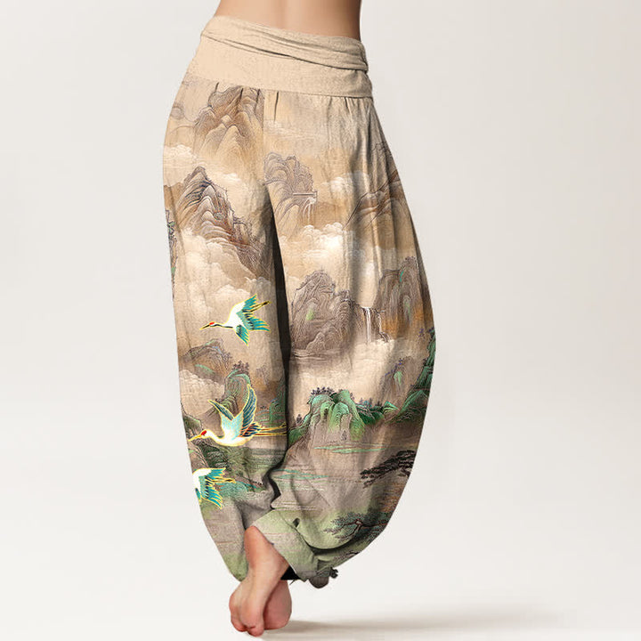 Buddha Stones Pantaloni harem da donna in cotone con elastico in vita e motivo paesaggio orientale con gru dalla corona rossa. - image 6