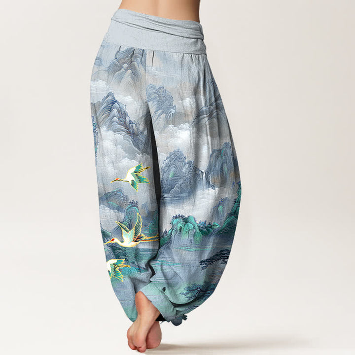 Buddha Stones Pantaloni harem da donna in cotone con elastico in vita e motivo paesaggio orientale con gru dalla corona rossa. - image 9