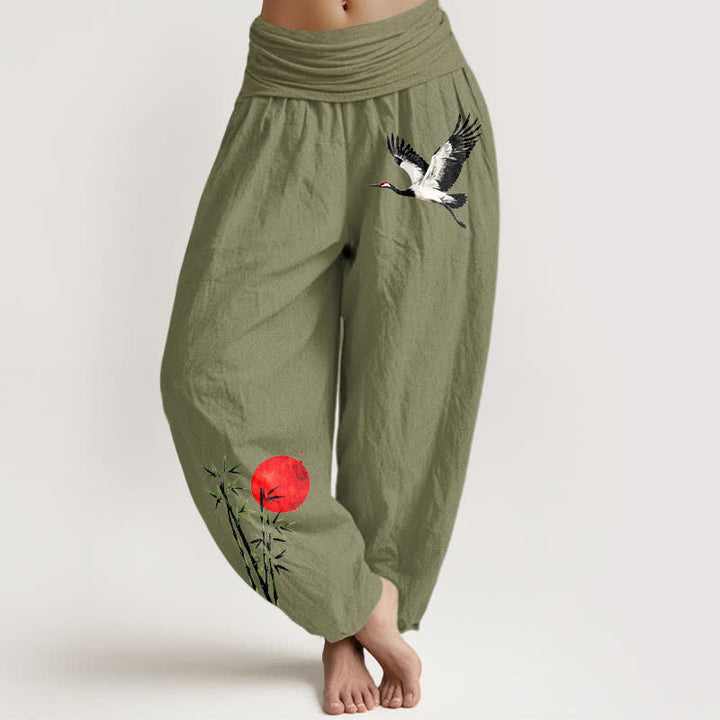 Buddha Stones Pantaloni harem da donna in puro cotone con motivo gru e sole rosso e vita elasticizzata. - Verde oliva - US16, UK/AU20, EU48 (3XL) - image 8