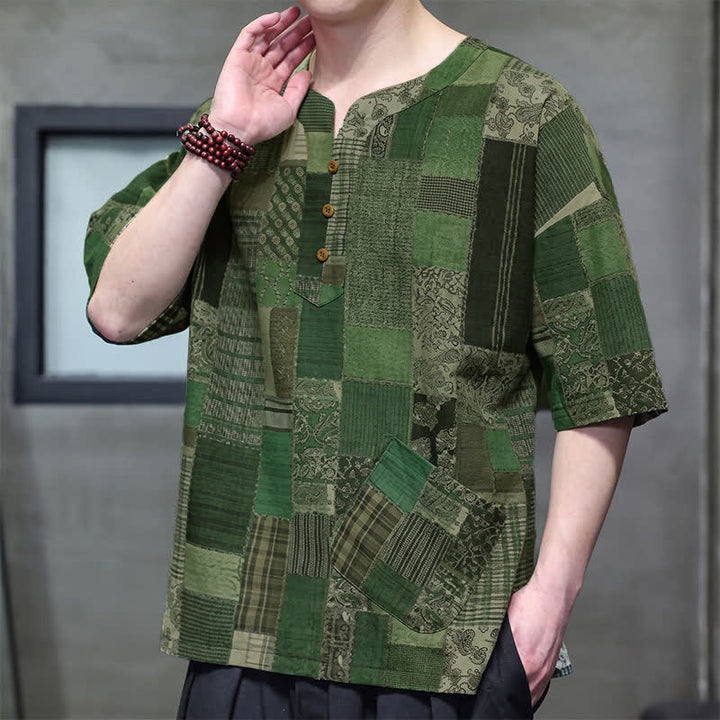 Buddha Stones Camicia da uomo estiva casual a maniche corte con motivo patchwork a quadri e taschino applicato, in stile boho. - image 1