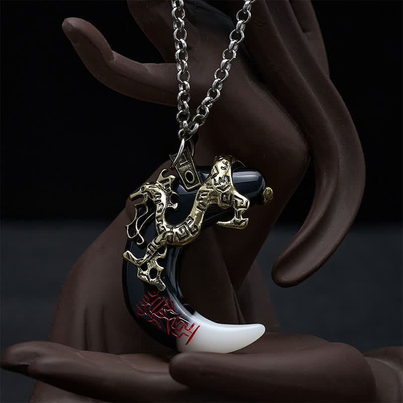 Buddha Stones Collana con ciondolo a mezzaluna "Forza del Drago" - image 12