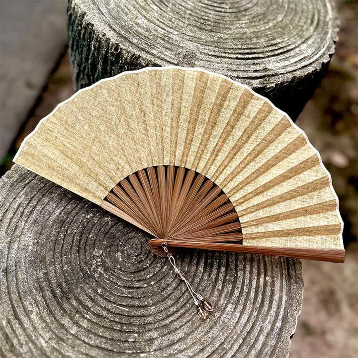 Buddha Stones Ventaglio pieghevole in cotone, lino e bambù, tinta unita, stile rustico ed elegante, 22 cm. - Beige - Dimensioni da chiuso: circa 22 cm / 8,7 pollici - image 6