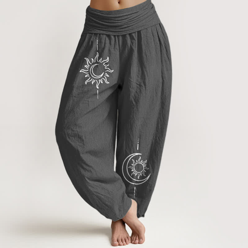 Buddha Stones Pantaloni harem da donna in puro cotone con fantasia luna e sole, vita elasticizzata. - Grigio tenue - US16, UK/AU20, EU48 (3XL) - image 0