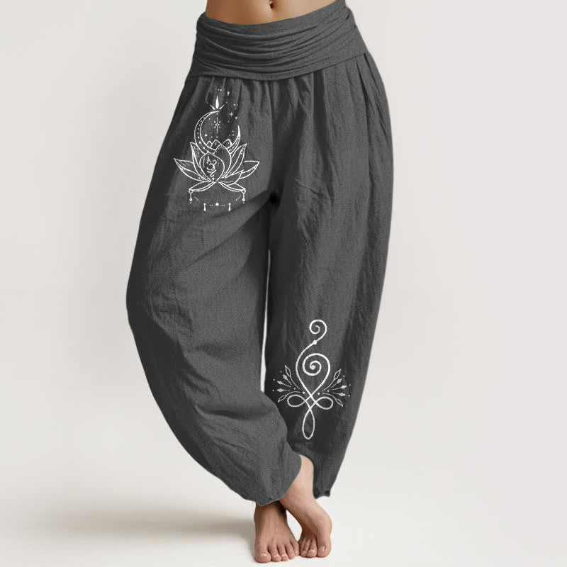 Buddha Stones Pantaloni harem da donna in puro cotone con motivo loto e luna, elastico in vita. - Grigio tenue - US16, UK/AU20, EU48 (3XL) - image 8