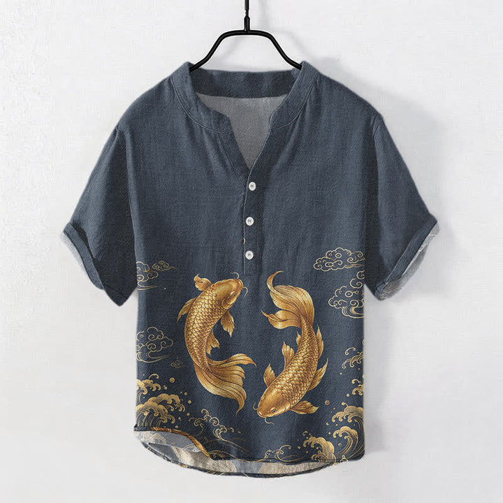 Buddha Stones Camicia da uomo a maniche corte con mezza abbottonatura, in cotone, con motivo di carpe koi dorate. - Blu notte - US/UK/AU50, EU60 (5XL) - image 0