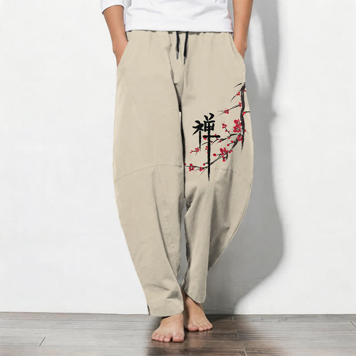 Buddha Stones Pantaloni da uomo affusolati con coulisse e tasche, in puro cotone, con motivo floreale Zen a fiori di prugno. - Beige - US/UK/AU50, EU60 (5XL) - image 0