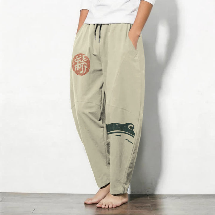 Buddha Stones Pantaloni da uomo affusolati con coulisse e tasche, in puro cotone, con stampa rana e motivo a foca. - image 1