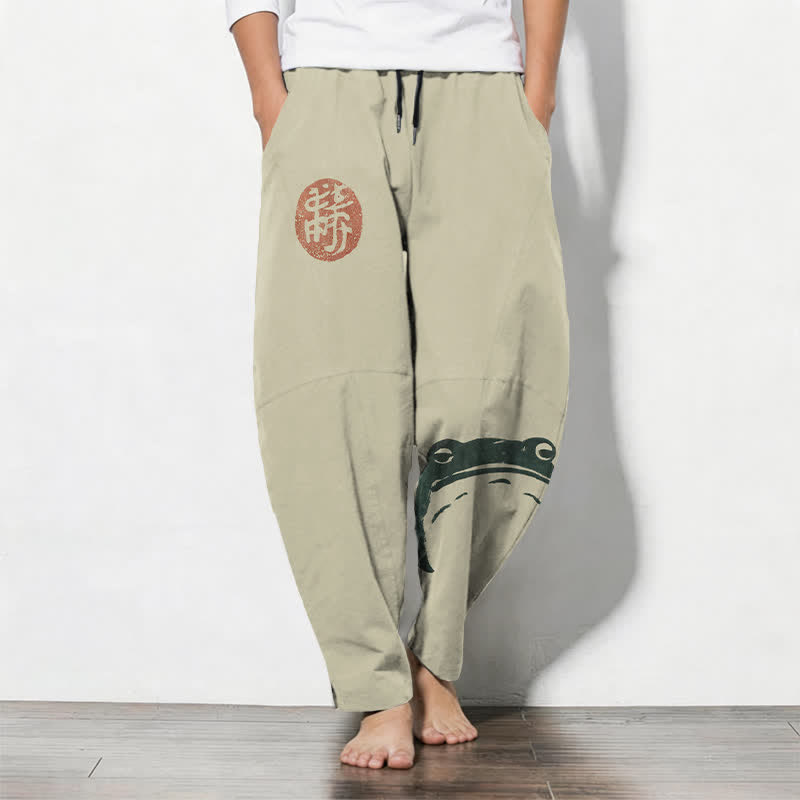 Buddha Stones Pantaloni da uomo affusolati con coulisse e tasche, in puro cotone, con stampa rana e motivo a foca. - Beige - US/UK/AU50, EU60 (5XL) - image 0