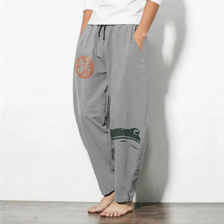 Buddha Stones Pantaloni da uomo affusolati con coulisse e tasche, in puro cotone, con stampa rana e motivo a foca. - image 12