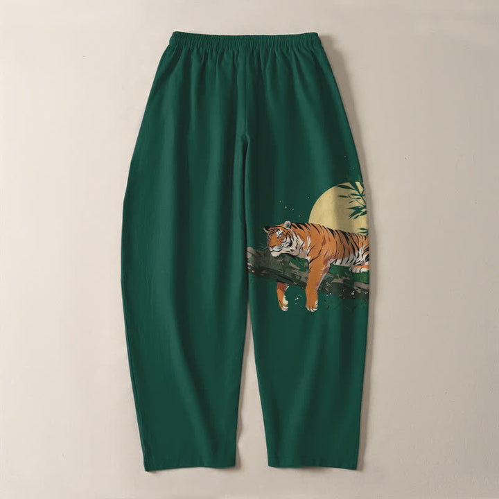 Buddha Stones Pantaloni da uomo affusolati in puro cotone con coulisse e tasche, con motivo tigre e luna reclinata. - image 10