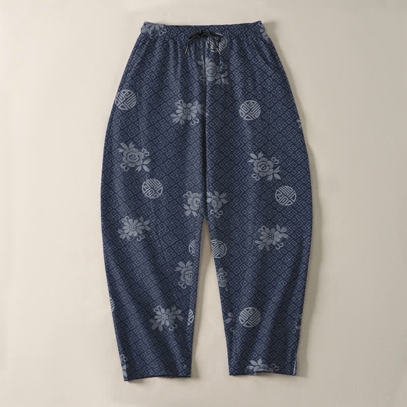 Buddha Stones Pantaloni da uomo affusolati in puro cotone con motivo a medaglione floreale e coulisse, con tasche. - image 9