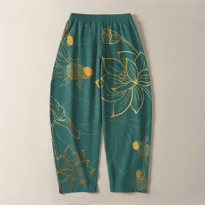 Buddha Stones Pantaloni da uomo affusolati in puro cotone con coulisse e motivo loto dorato e carpe koi, con tasche. - image 3