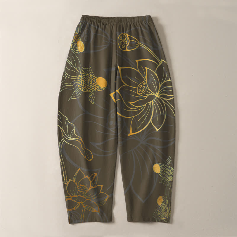 Buddha Stones Pantaloni da uomo affusolati in puro cotone con coulisse e motivo loto dorato e carpe koi, con tasche. - image 14
