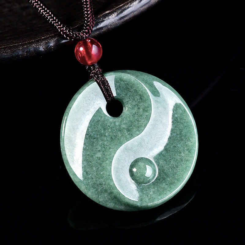 Buddha Stones Collana con cordino intrecciato in giada verde con simbolo Yin Yang e equilibrio - image 1