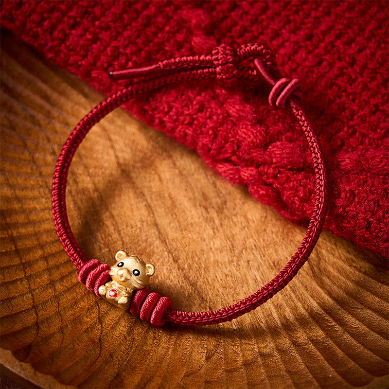 Buddha Stones Braccialetto con cordino intrecciato rosso e sacchetto portafortuna a forma di tigre - Rosso scuro (circonferenza del polso 5,9–6,7 pollici / 15–17 cm) - image 8