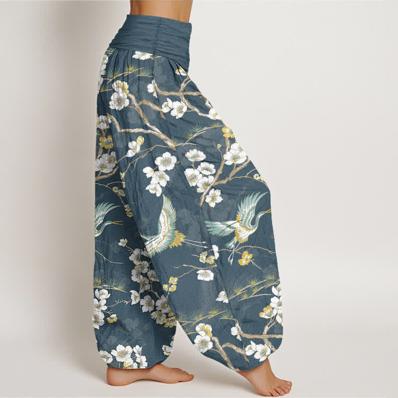 Buddha Stones Pantaloni harem da donna in cotone con motivo a gru e fiori bianchi, vita elasticizzata - image 1