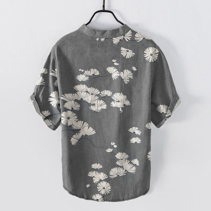 Buddha Stones Camicia da uomo a maniche corte con mezza abbottonatura, in cotone bianco con motivo a margherite. - image 8