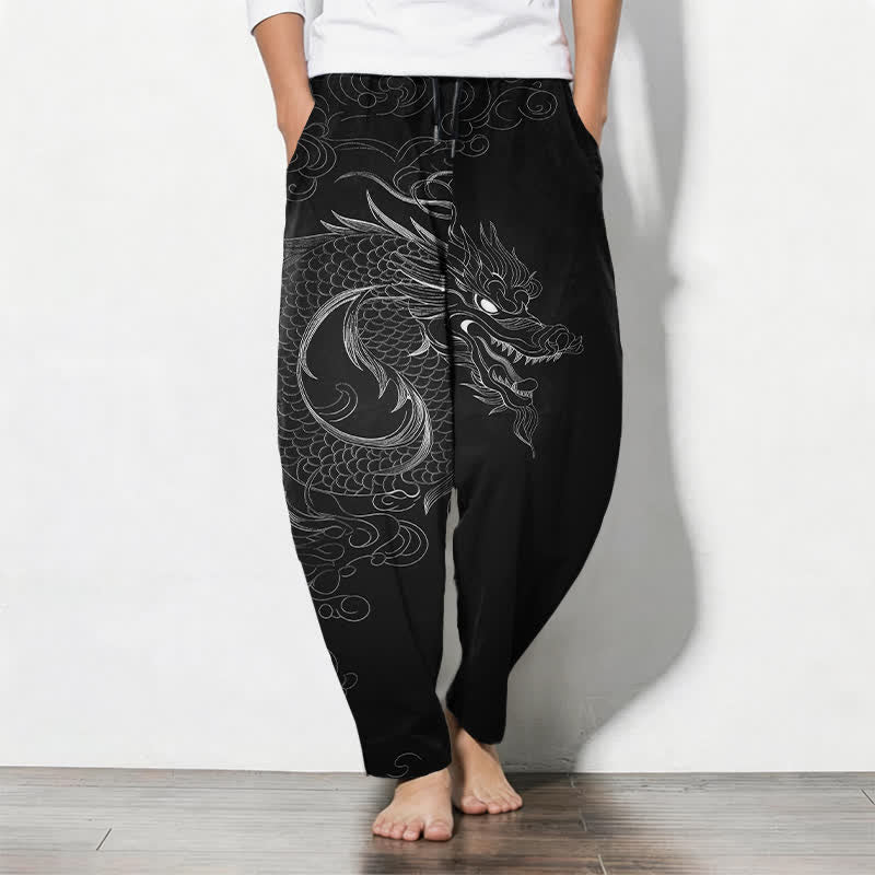 Buddha Stones Pantaloni da uomo affusolati con coulisse e tasche, in puro cotone, con motivo a disegno di drago. - Nero - US/UK/AU50, EU60 (5XL) - image 0