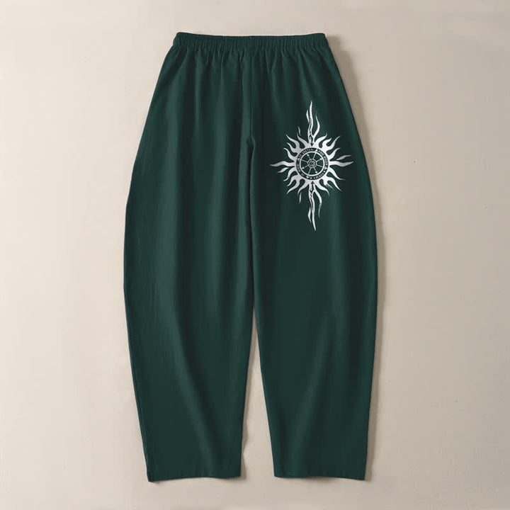 Buddha Stones Pantaloni da uomo affusolati in puro cotone con motivo tribale a sole e coulisse, con tasche. - image 14