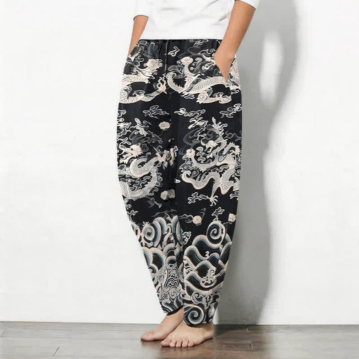 Buddha Stones Pantaloni da uomo affusolati in puro cotone con motivo a onde di drago e coulisse, con tasche. - image 8