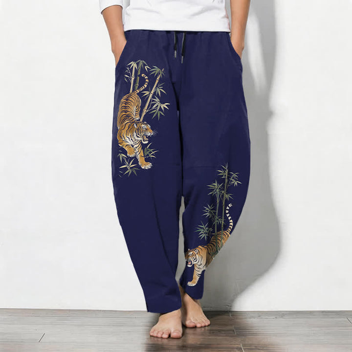 Buddha Stones Pantaloni da uomo affusolati in puro cotone con coulisse e motivo tigre e bambù, con tasche. - Marina - US/UK/AU50, EU60 (5XL) - image 11
