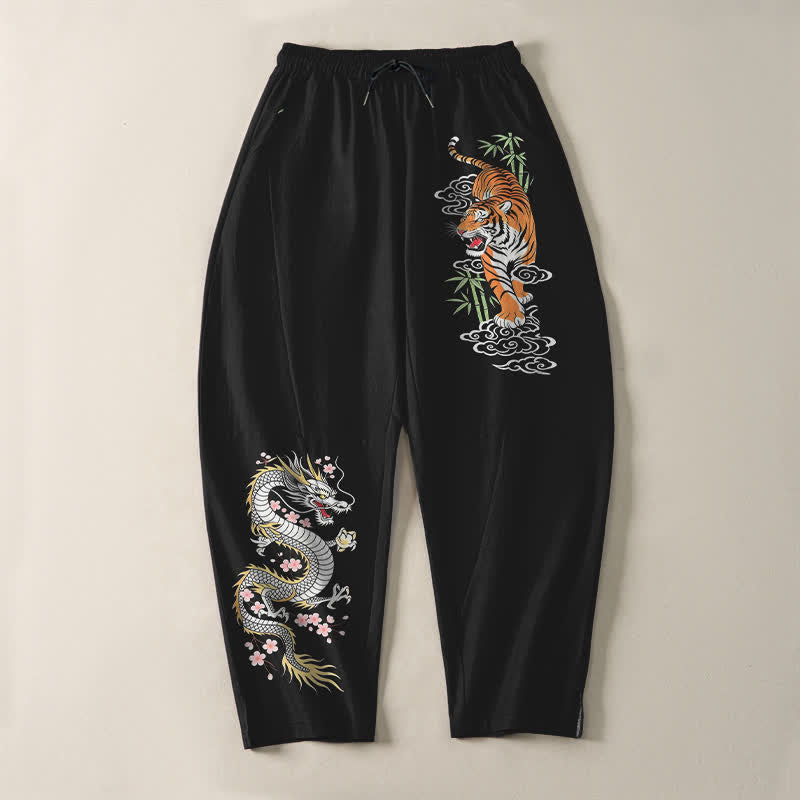 Buddha Stones Pantaloni da uomo affusolati con coulisse e tasche, in puro cotone, con stampa tigre e drago. - image 2