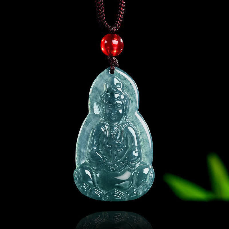 Buddha Stones Collana con ciondolo in giada Avalokitesvara, simbolo di fortuna e compassione. - Giada naturale (il colore può variare) - 21 × 35,5 × 3,5 mm - image 0