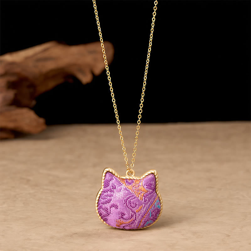 Buddha Stones Collana con ciondolo a forma di testa di gatto in broccato di stile cinese e connessione armonica in rame - image 1