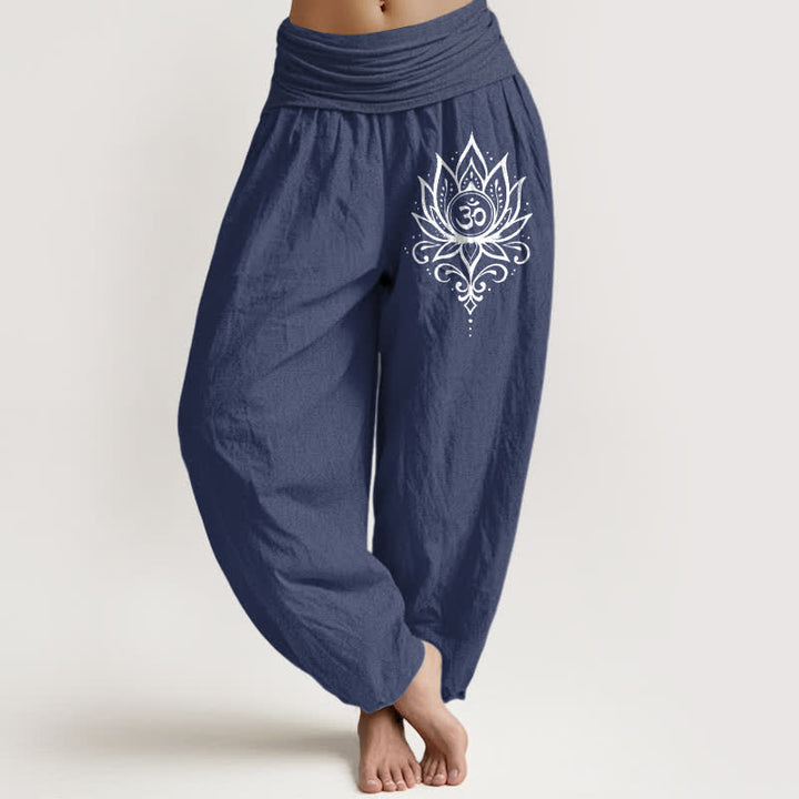 Buddha Stones Pantaloni harem da donna in puro cotone bianco con motivo loto Om e vita elasticizzata. - Blu ardesia scuro - US16, UK/AU20, EU48 (3XL) - image 0