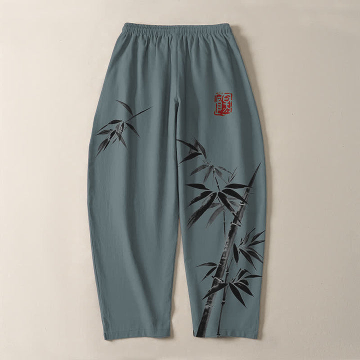 Buddha Stones Pantaloni da uomo affusolati con coulisse e tasche, in puro cotone, con stampa a inchiostro orientale e motivo bambù. - image 3