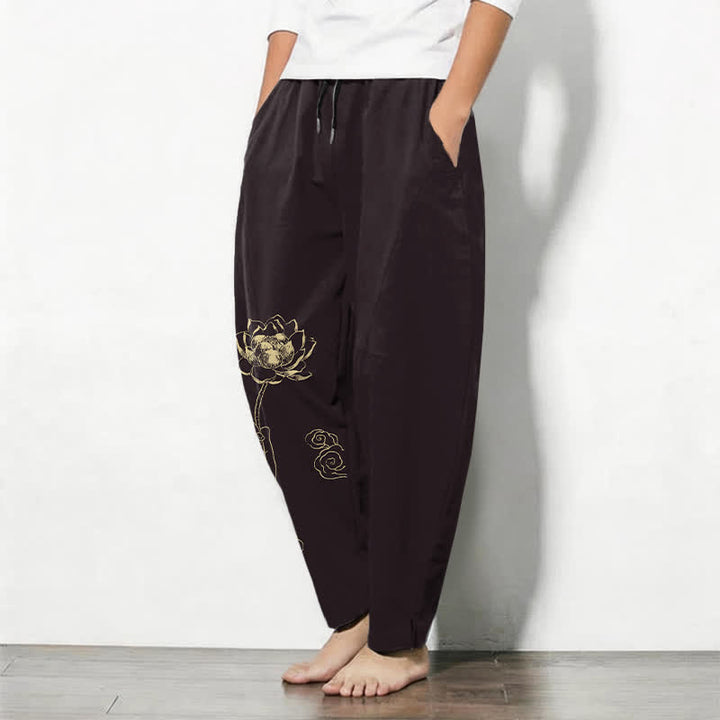 Buddha Stones Pantaloni da uomo affusolati in puro cotone con motivo a nuvole di loto dorate e coulisse, con tasche. - image 8