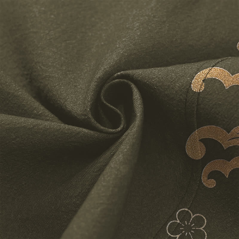 Buddha Stones Kimono da uomo in cotone con motivo floreale e carpe koi dorate, aperto sul davanti. - image 5