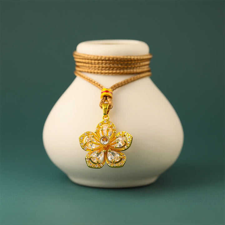 Buddha Stones Collana con ciondolo a forma di fiore di pruno in ottone placcato oro con connessione armonica - image 3