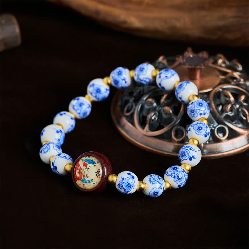 Buddha Stones Braccialetto con perline a forma di volpe in porcellana blu e bianca, simbolo di saggezza. - image 1