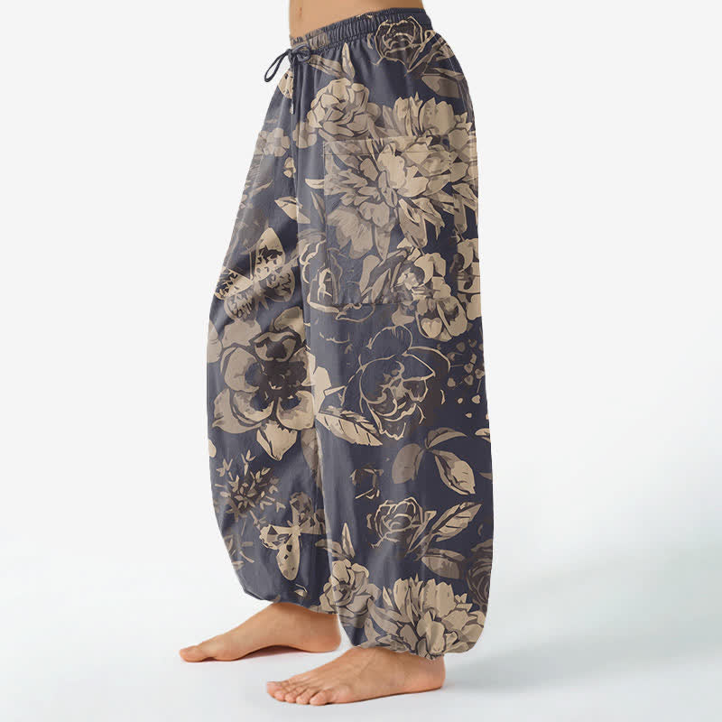 Buddha Stones Pantaloni harem da donna in cotone vintage con motivo floreale di peonie e crisantemi, vita elasticizzata e tasche laterali. - image 1