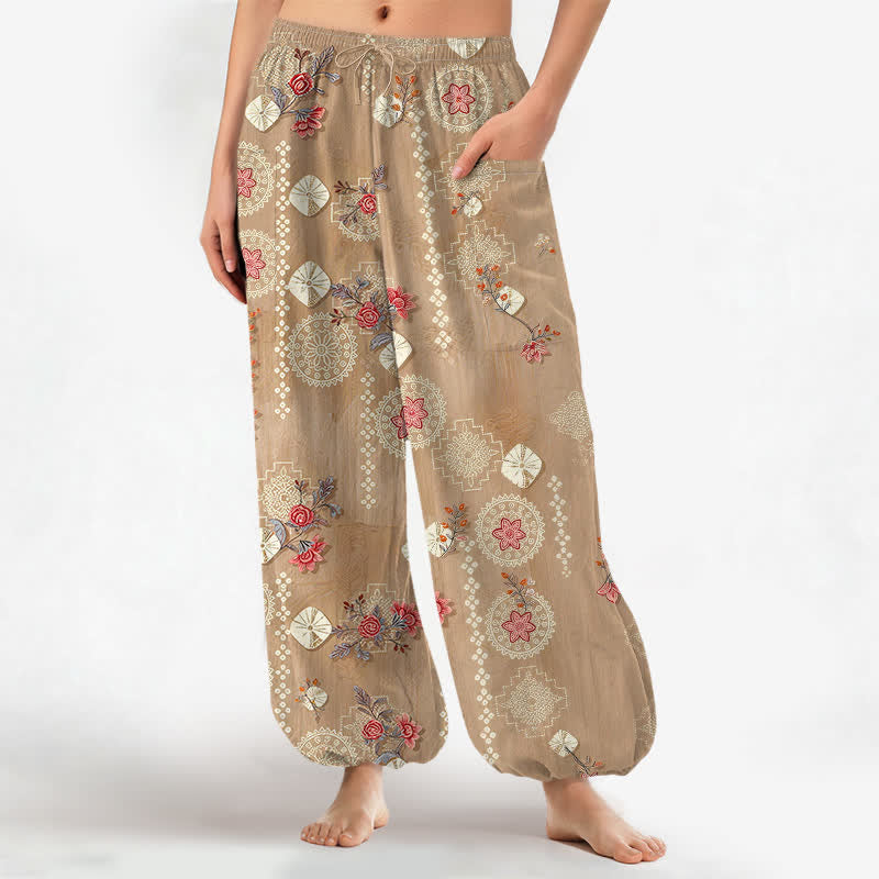 Buddha Stones Pantaloni harem da donna in cotone vintage con motivo floreale geometrico e vita elasticizzata, con tasche laterali. - Legno robusto - US16, UK/AU20, EU48 (3XL) - image 0