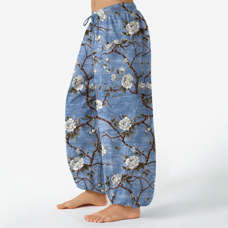 Buddha Stones Pantaloni harem da donna in cotone con elastico in vita e motivo floreale botanico, con tasche laterali. - image 1