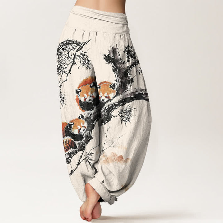 Buddha Stones Pantaloni harem da donna in cotone con stampa panda rosso e motivo bambù, con elastico in vita. - image 2
